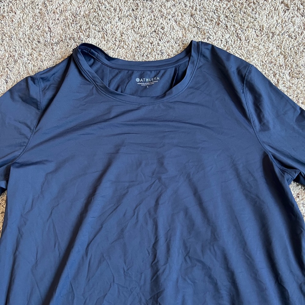 Athleta  crewneck Split Back Base Layer Work Out Shirt Large Blue